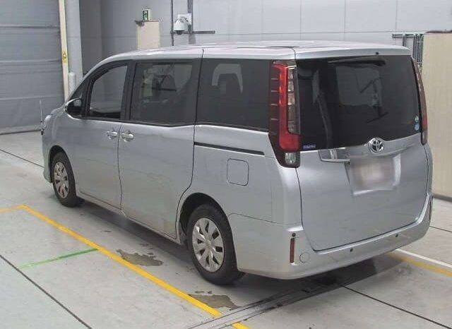 2016 Toyota Noah full