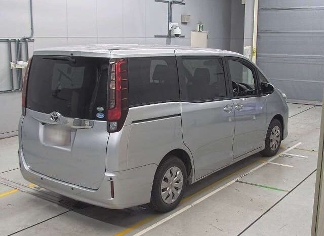 2016 Toyota Noah full
