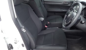 2021 Toyota Corolla Axio Hybrid full