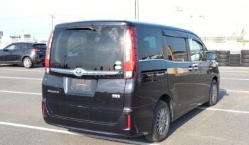 2016 Toyota Esquire Hybrid full