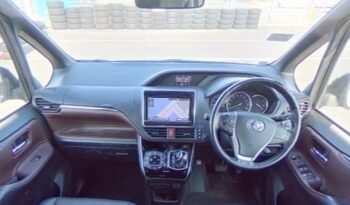 2016 Toyota Esquire Hybrid full