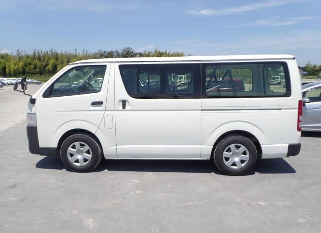 2019 Toyota Hiace full