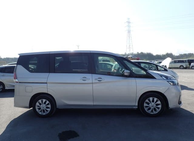 Nissan Serena full