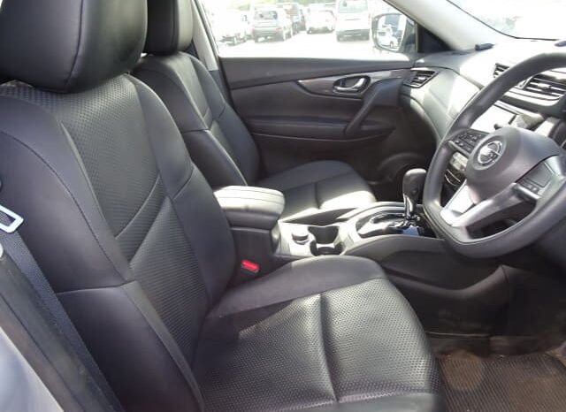 2020 Nissan X-Trail Hybrid full