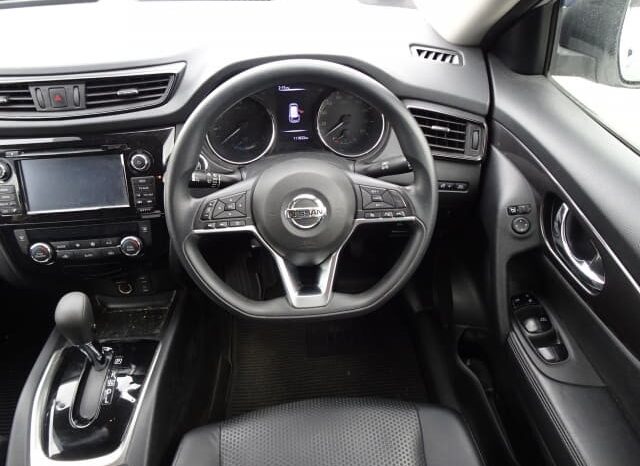 2020 Nissan X-Trail Hybrid full