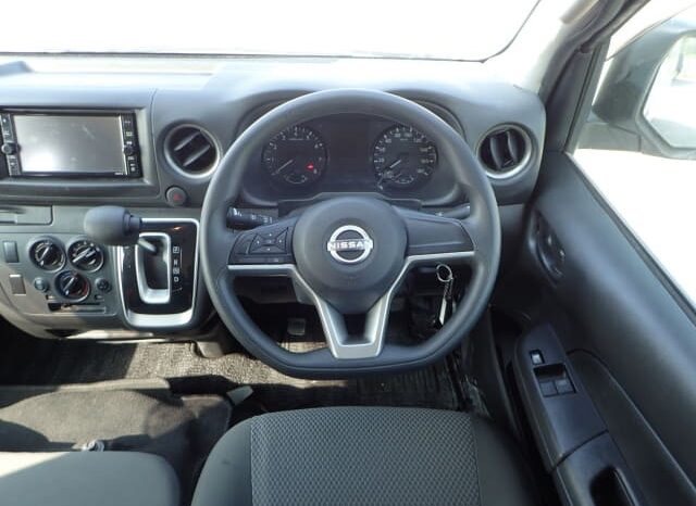 2022 Nissan Caravan full