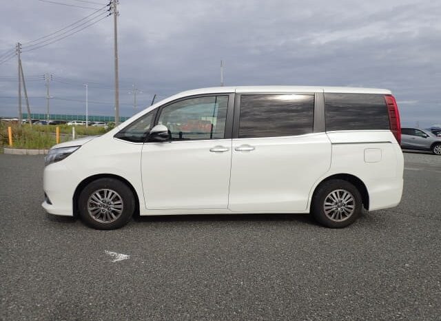 2015 Toyota Esquire full