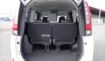 2015 Toyota Esquire full