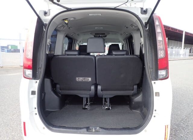 2015 Toyota Esquire full