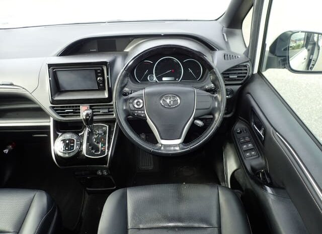 2015 Toyota Esquire full