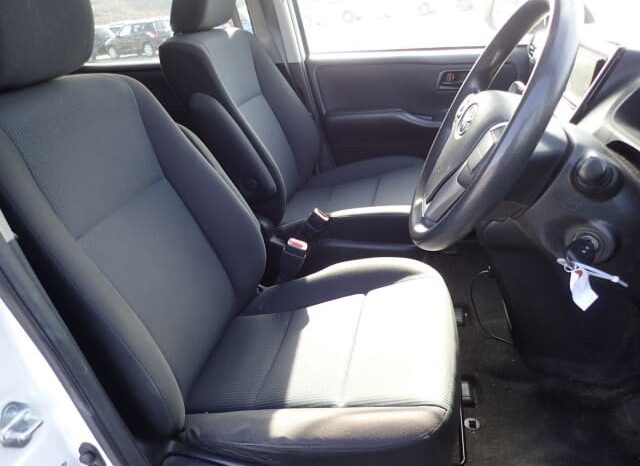 2017 Toyota Voxy full