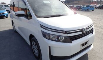 2017 Toyota Voxy full