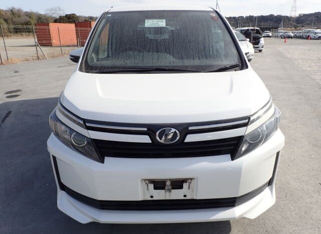 2017 Toyota Voxy full