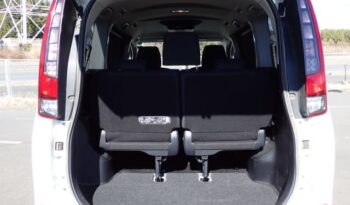 2016 Toyota Esquire full