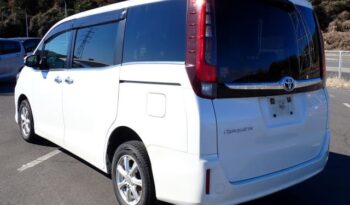 2016 Toyota Esquire full