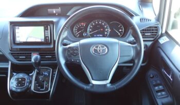 2016 Toyota Esquire full