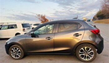 2017 Mazda Demio (Touring) full