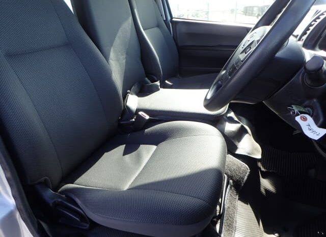 2020 Toyota Hiace full