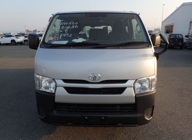 2020 Toyota Hiace full