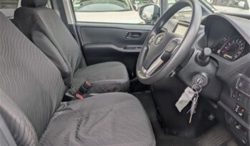 2020 Toyota Voxy full