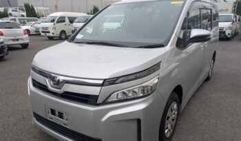 2020 Toyota Voxy full