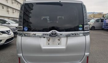 2020 Toyota Voxy full