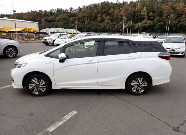 2021 Honda  Fit Shuttle Hybrid full
