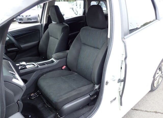 2021 Honda  Fit Shuttle Hybrid full