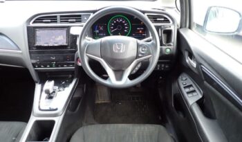 2021 Honda  Fit Shuttle Hybrid full