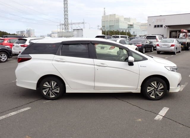 2021 Honda  Fit Shuttle Hybrid full