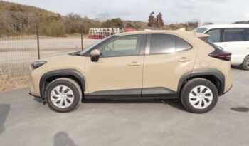 2022 Toyota Yaris Cross Hybrid full