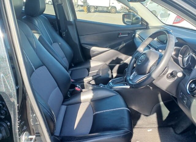 2016 Mazda Demio full