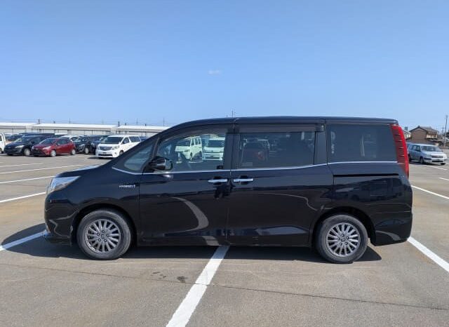 2016 Toyota Esquire Hybrid full
