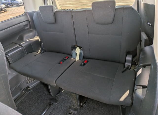 2016 Toyota Esquire Hybrid full