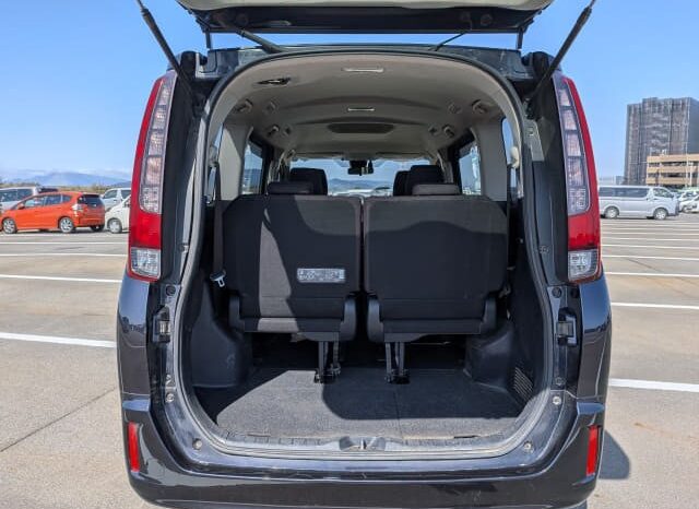 2016 Toyota Esquire Hybrid full