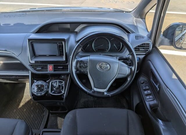 2016 Toyota Esquire Hybrid full