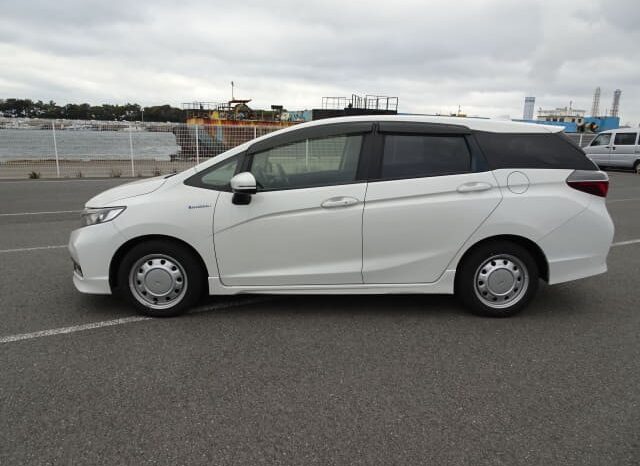 2021 Honda Fit Shuttle Hybrid full