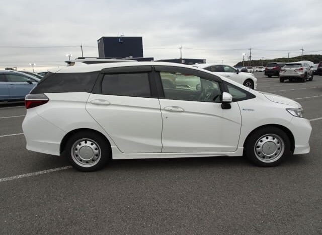 2021 Honda Fit Shuttle Hybrid full