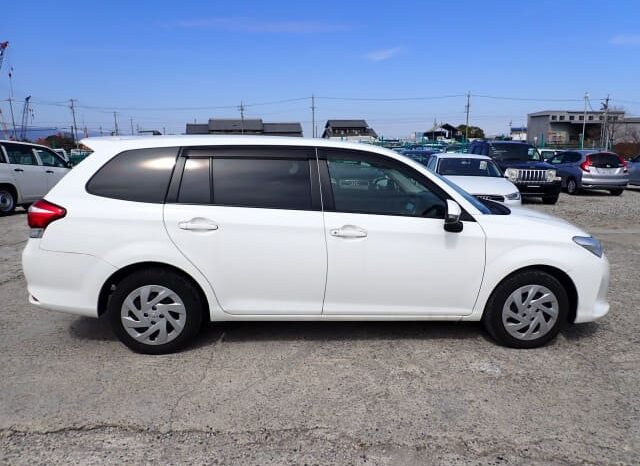 2021 Toyota Corolla Fielder Hybrid full