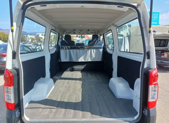 2021 Nissan Caravan NV350 full