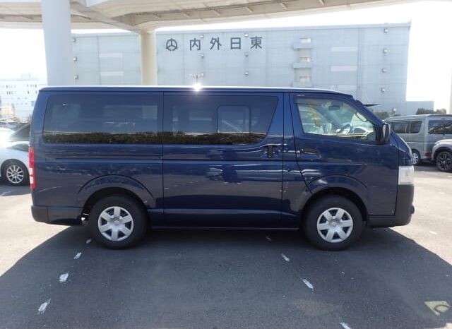 2021 Toyota Hiace DX full