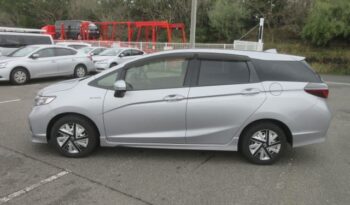 2022 Honda Fit Shuttle Hybrid full