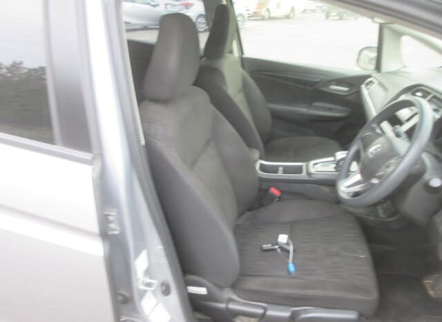 2022 Honda Fit Shuttle Hybrid full