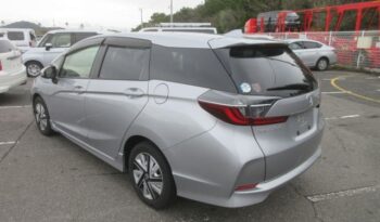 2022 Honda Fit Shuttle Hybrid full