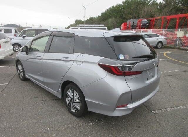 2022 Honda Fit Shuttle Hybrid full