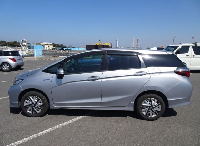 2021 Honda Fit Shuttle Hybrid full