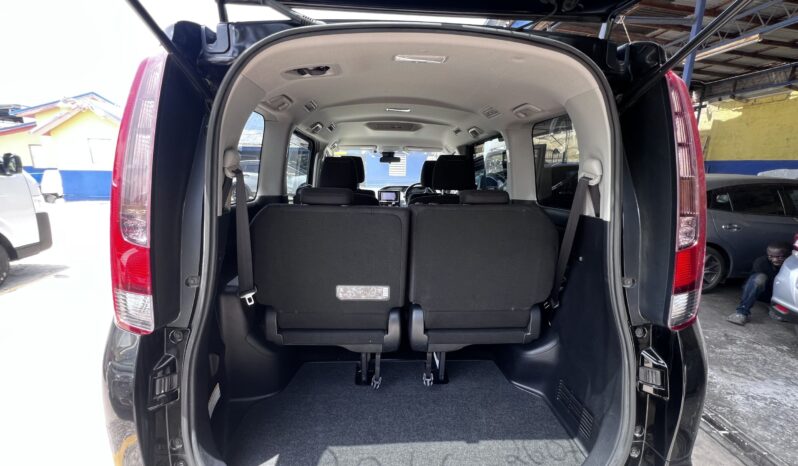 2016 Toyota Esquire full