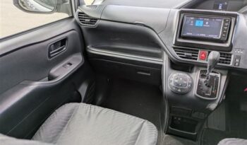 2020 Toyota Voxy full