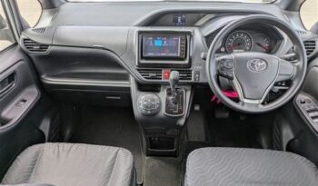 2020 Toyota Voxy full