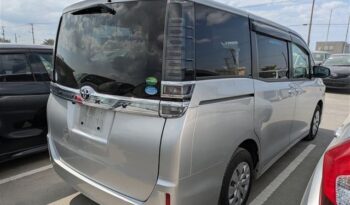 2020 Toyota Voxy full